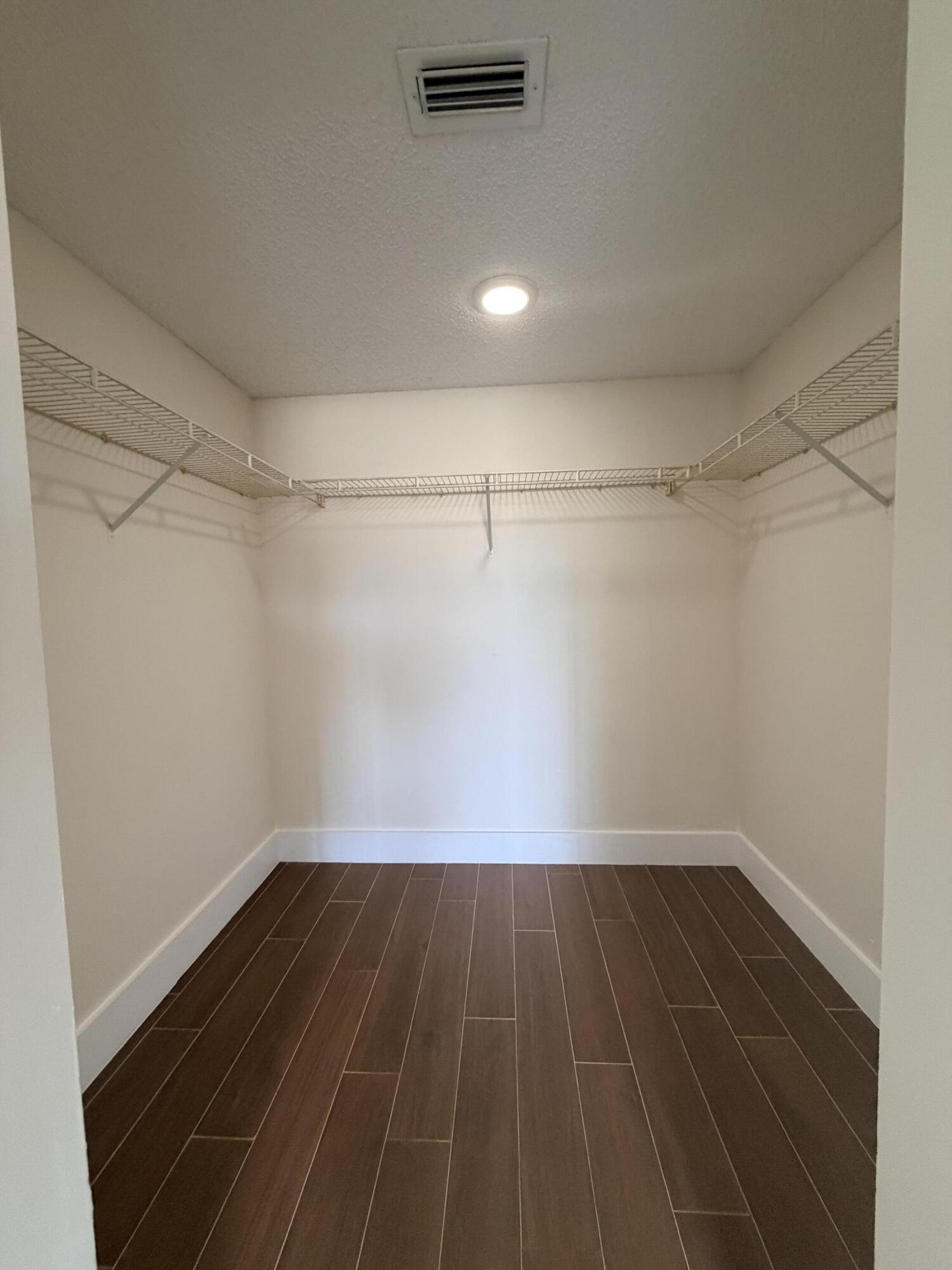 GRAND ISLES CONDO - Residential