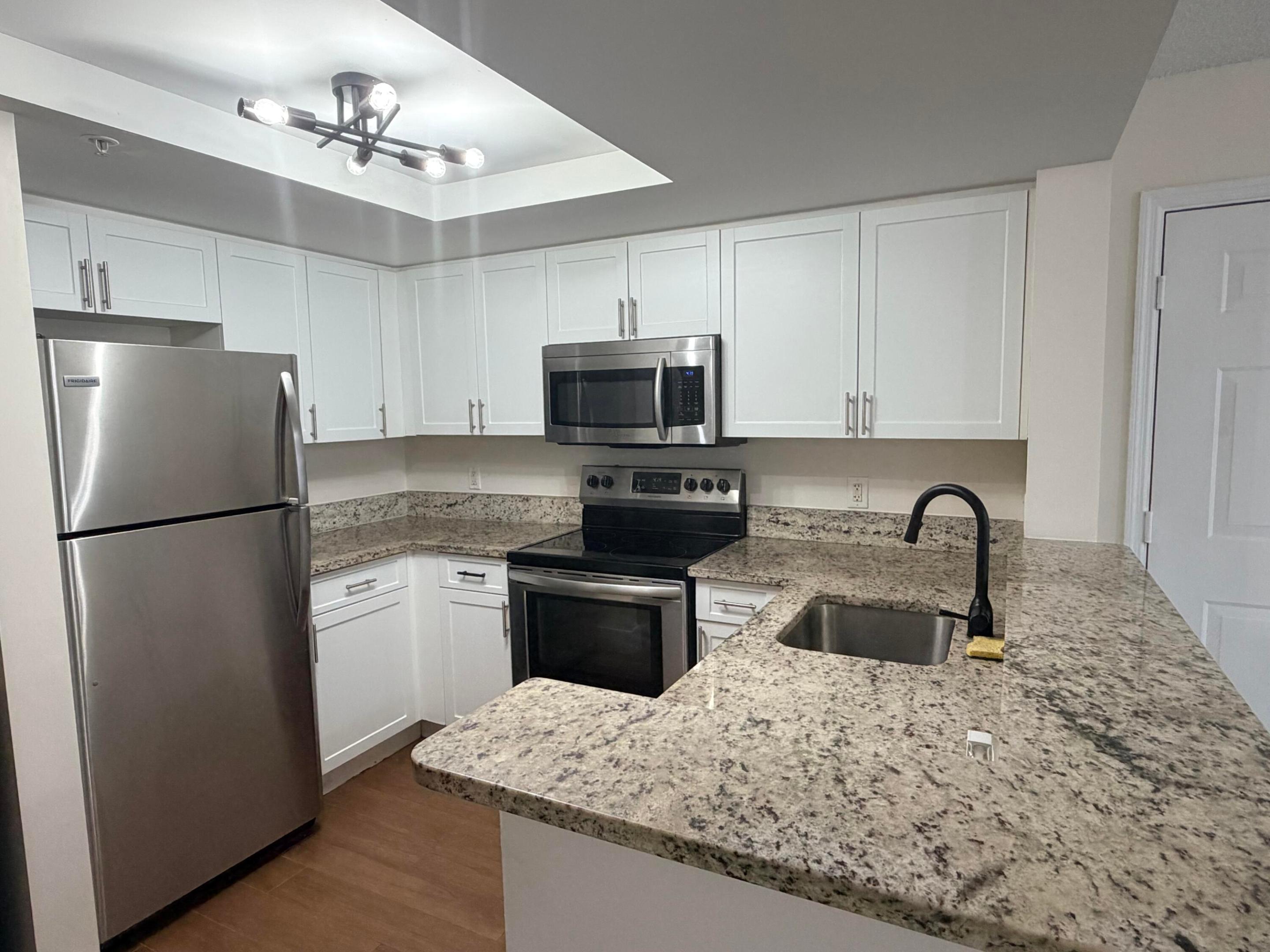 GRAND ISLES CONDO - Residential