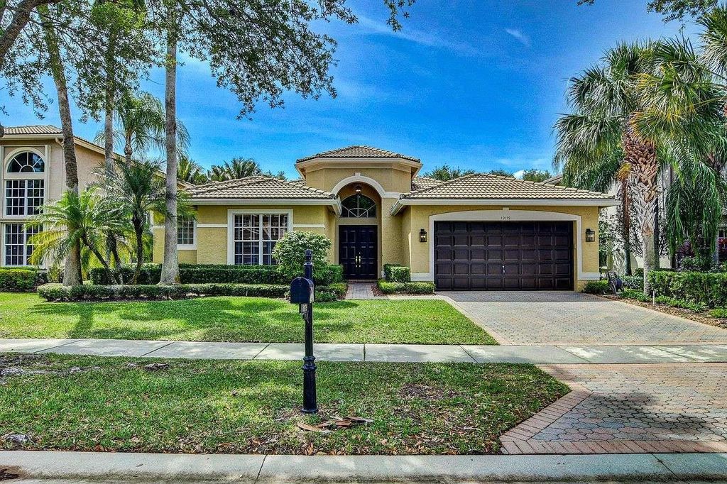 Photo of 19179 Skyridge Circle, Boca Raton, FL 33498 (MLS # F10494361)