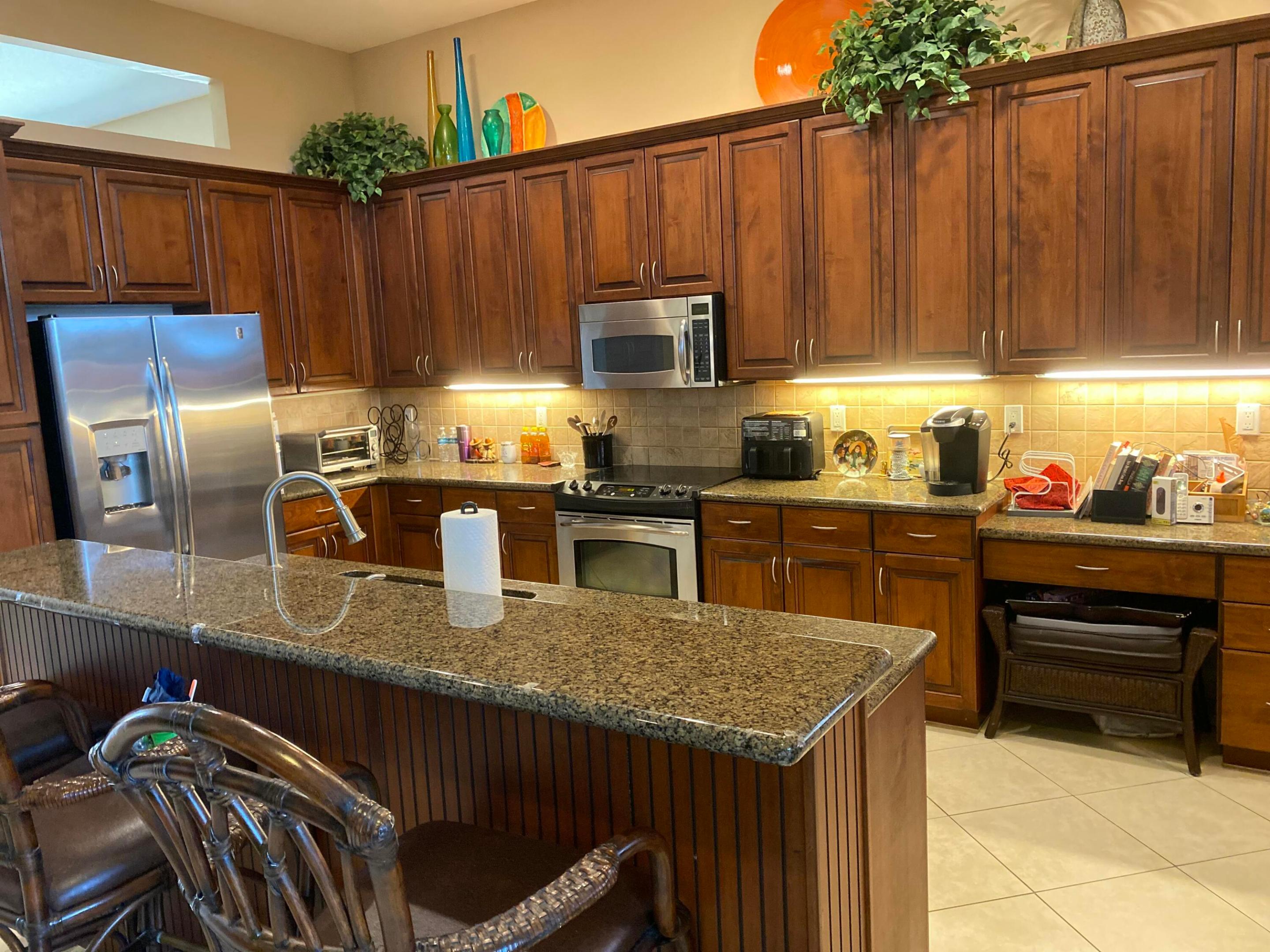 VALENCIA PALMS 4 - Residential