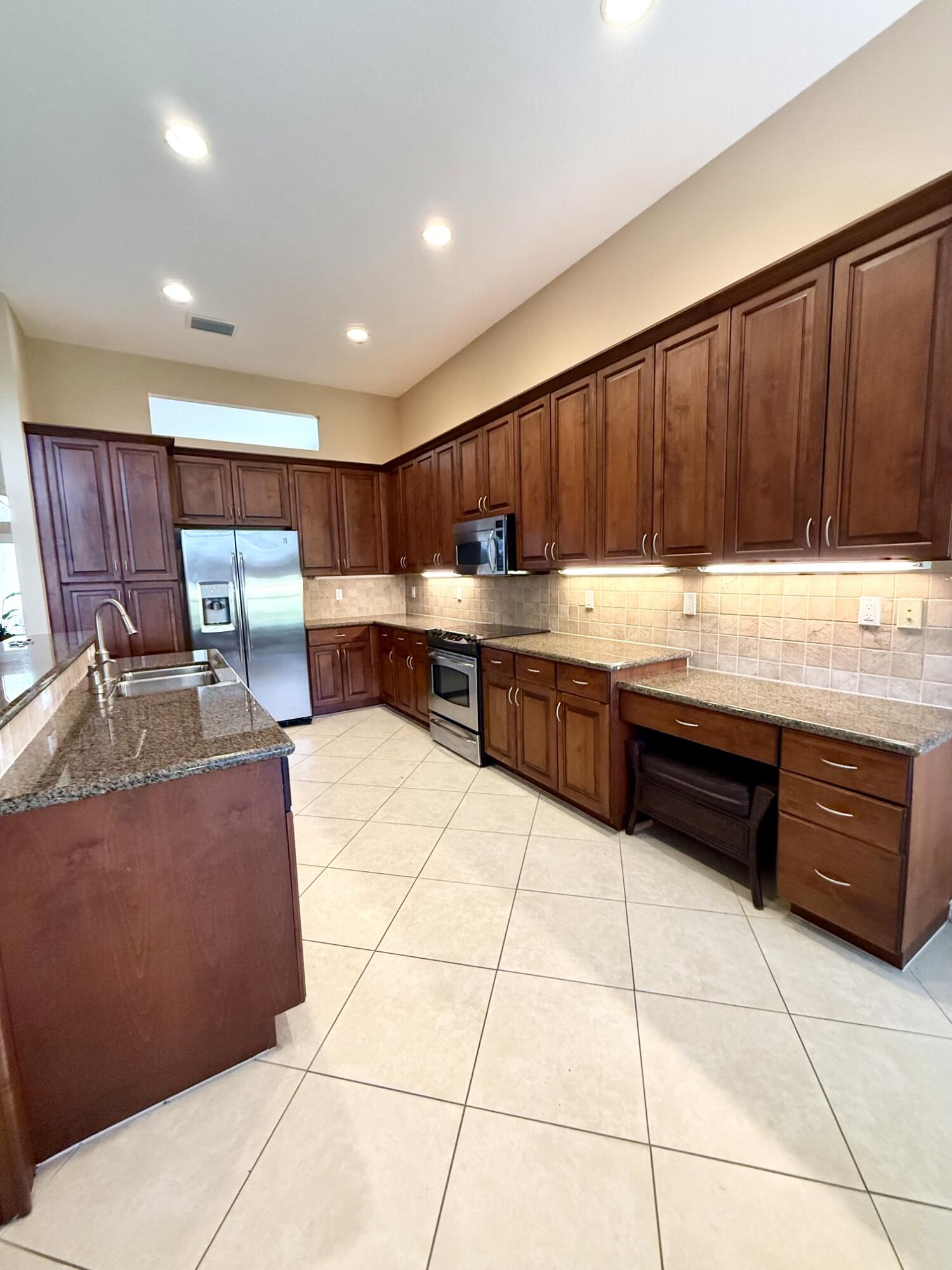 6959 Imperial Beach Circle