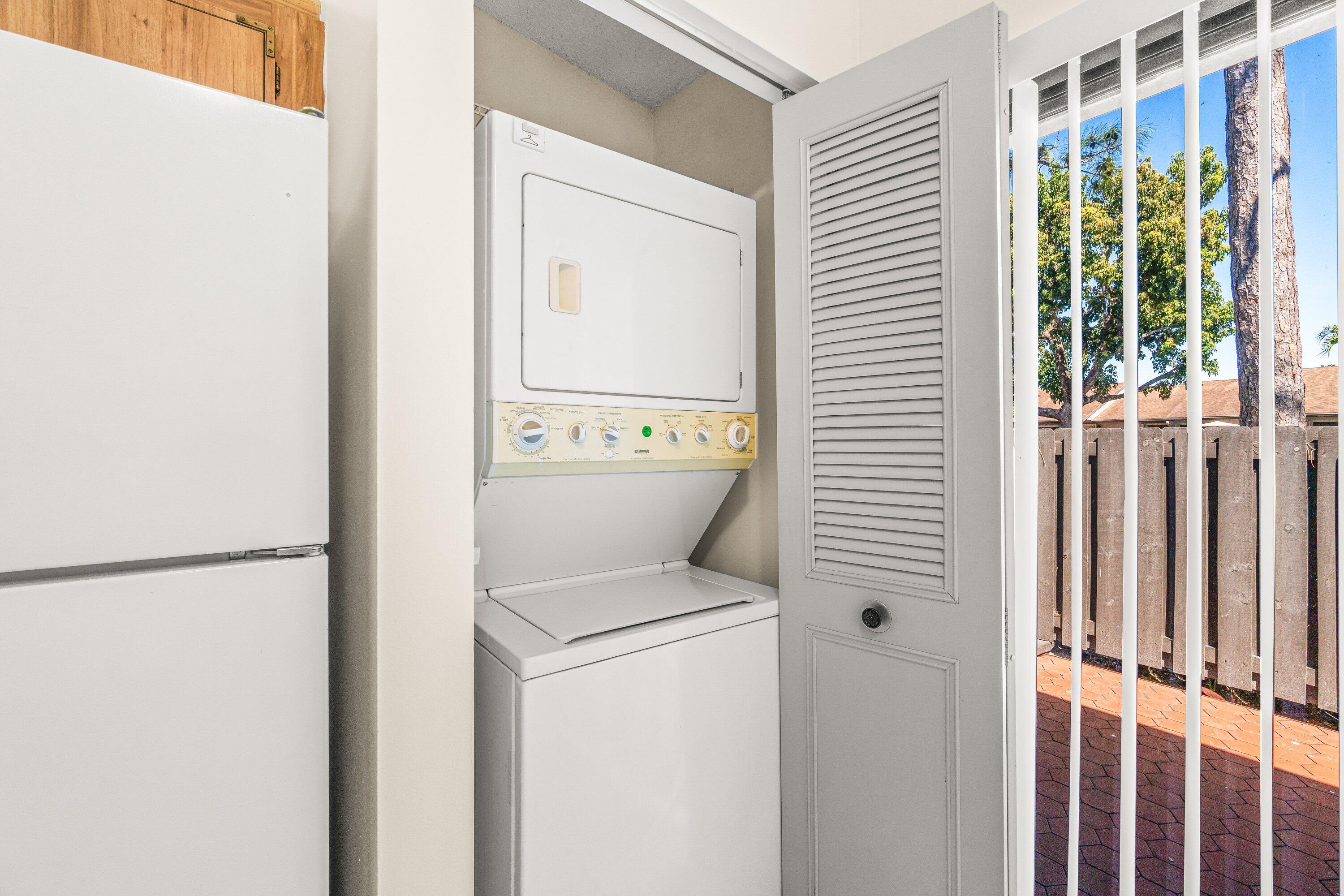 PINE RIDGE NORTH VILLAGE III CONDO - Residential