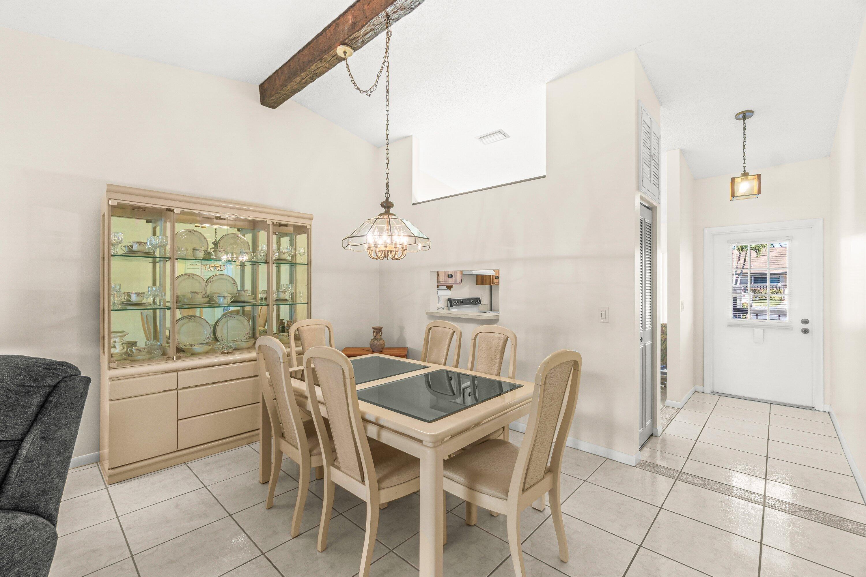 PINE RIDGE NORTH VILLAGE III CONDO - Residential