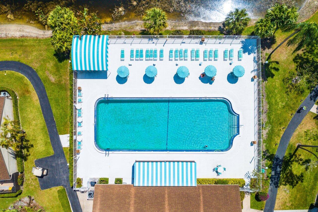 PINE RIDGE NORTH VILLAGE III CONDO - Residential