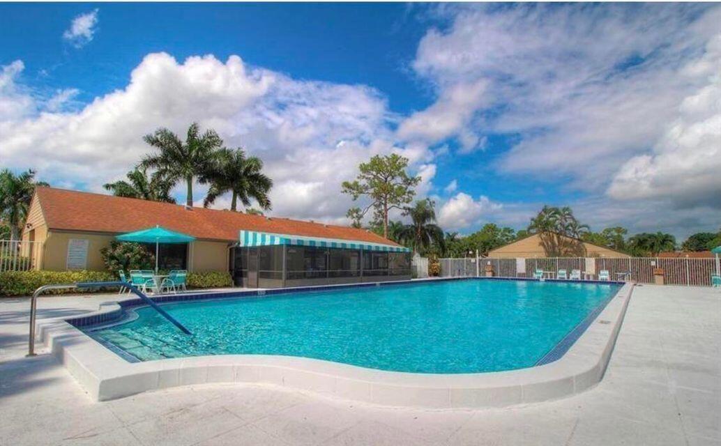 PINE RIDGE NORTH VILLAGE III CONDO - Residential