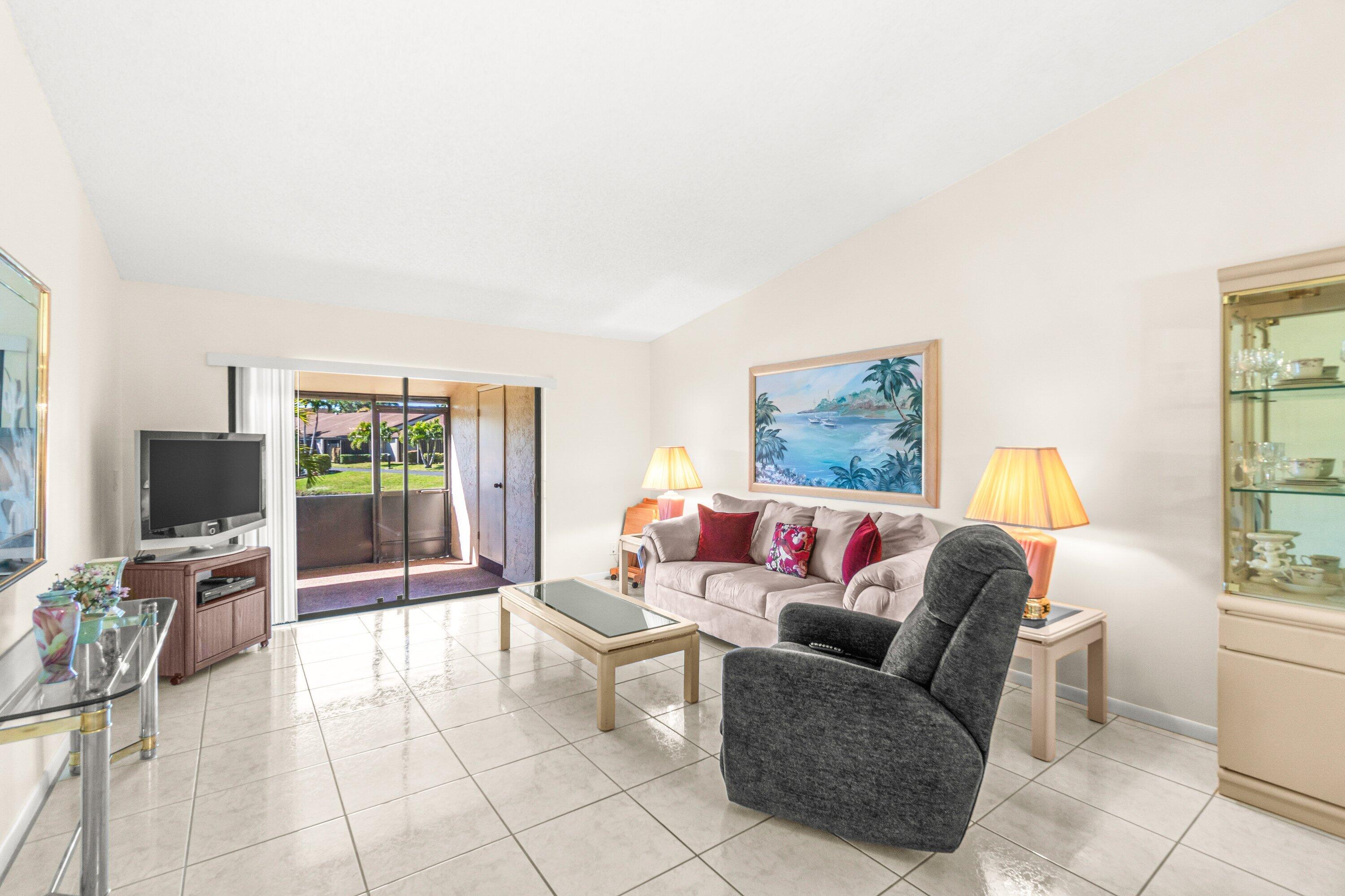 PINE RIDGE NORTH VILLAGE III CONDO - Residential