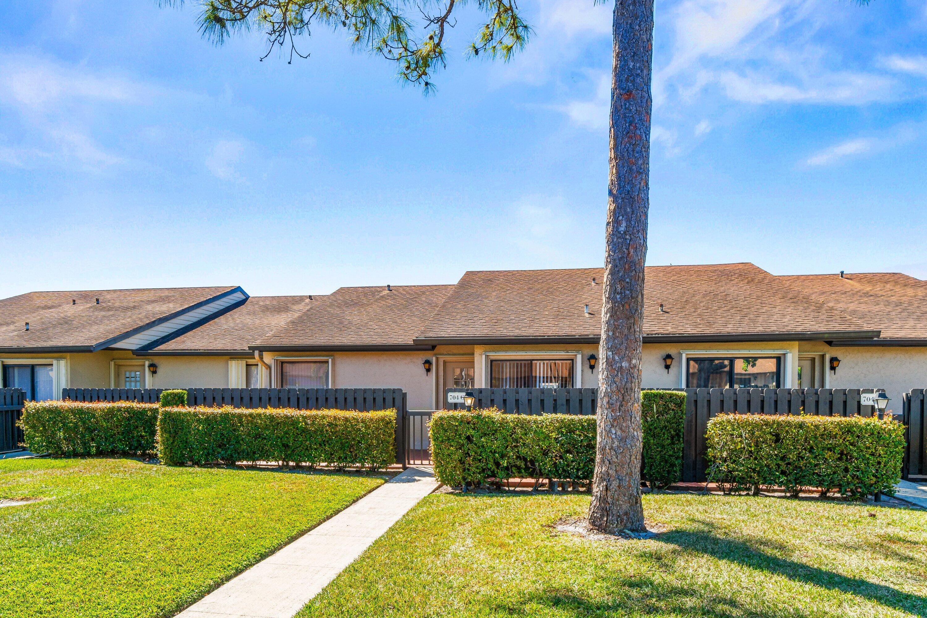 704 Sunny Pine Way C