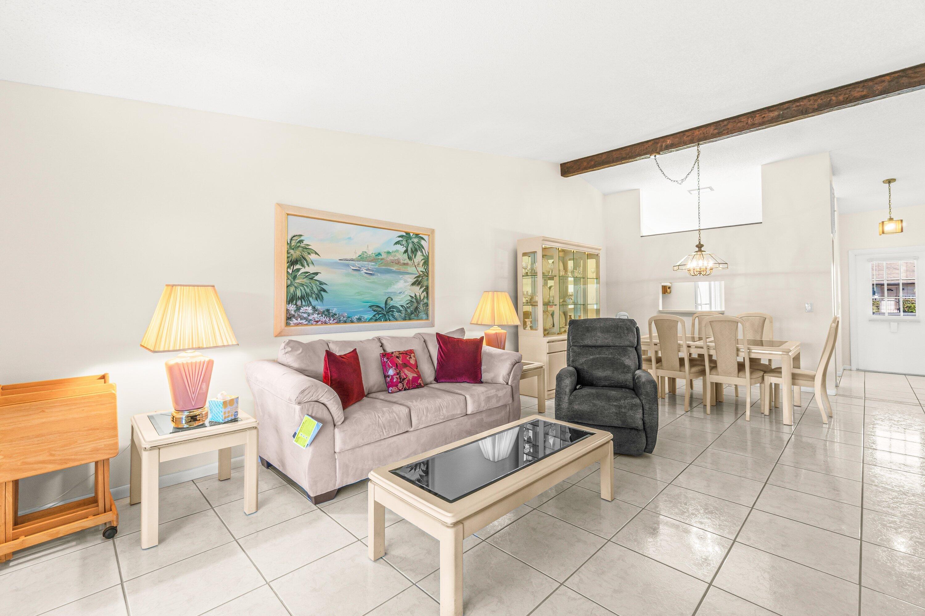 PINE RIDGE NORTH VILLAGE III CONDO - Residential