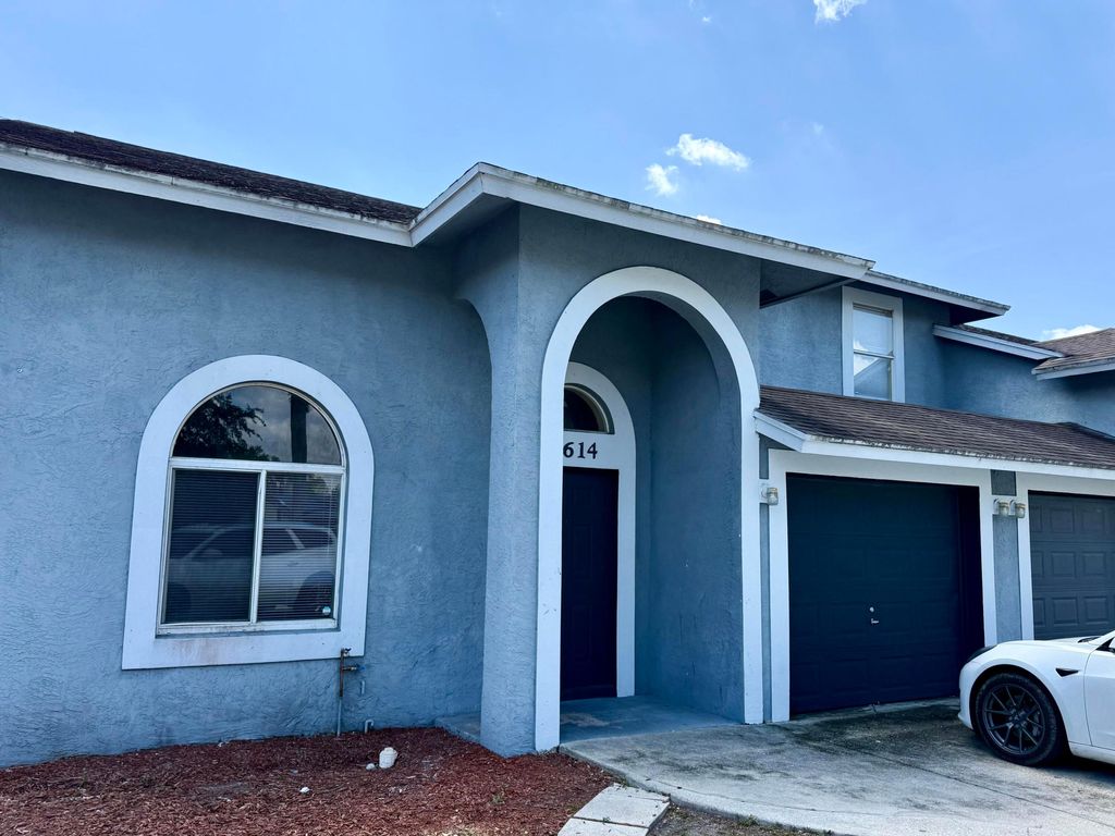 Photo of 13614 Yarmouth Court, Wellington, FL 33414 (MLS # B26011044)