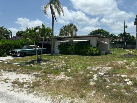 Tiny photo for 7785 LOOMIS Street, Lake Worth, FL 33462 (MLS # B26086701)