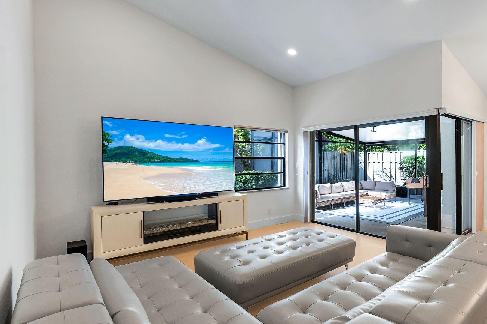Properties | Stephanie Kaufman 1150 NW 22ND Avenue