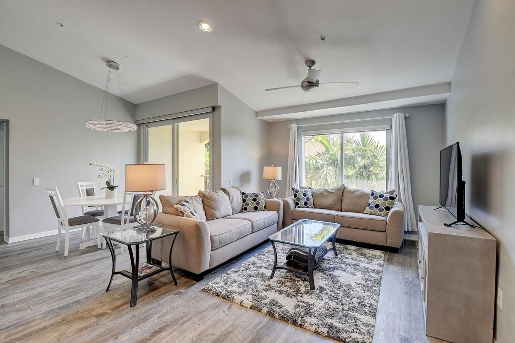 Photo of 1223 Villa Circle, Boynton Beach, FL 33435 (MLS # R10870091)