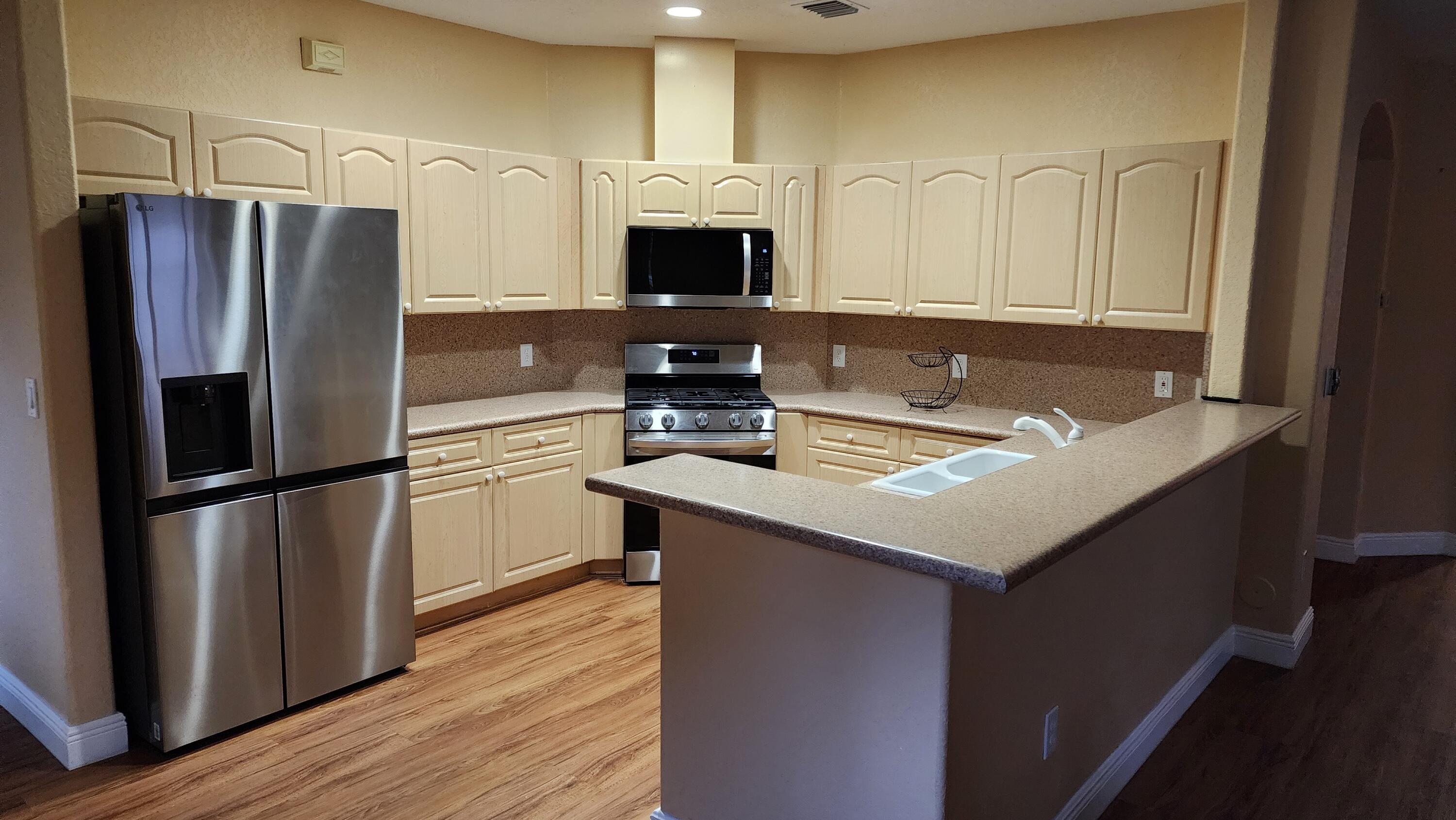 BLACK DIAMOND PH 1 - Residential Lease