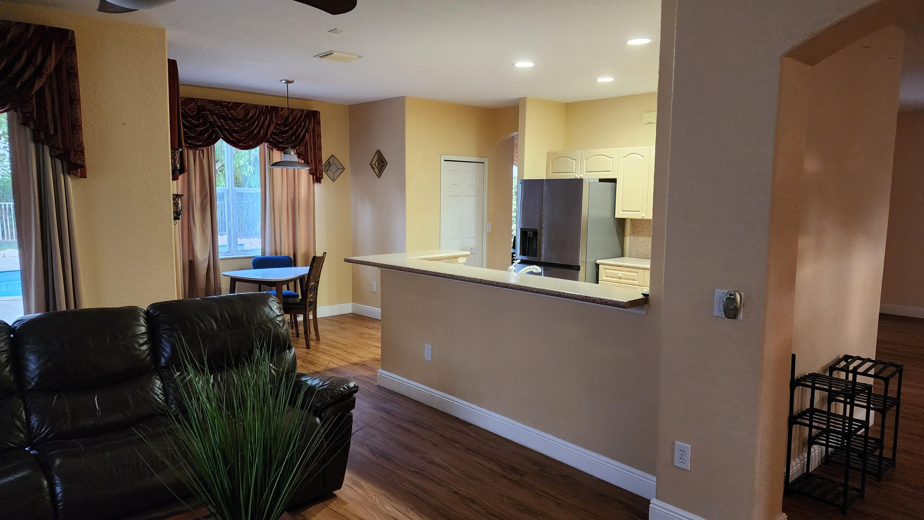 BLACK DIAMOND PH 1 - Residential Lease