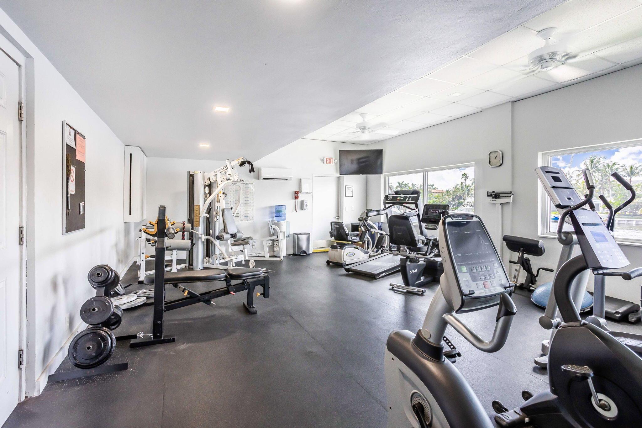 HILLSBORO LE BARON CONDO - Residential