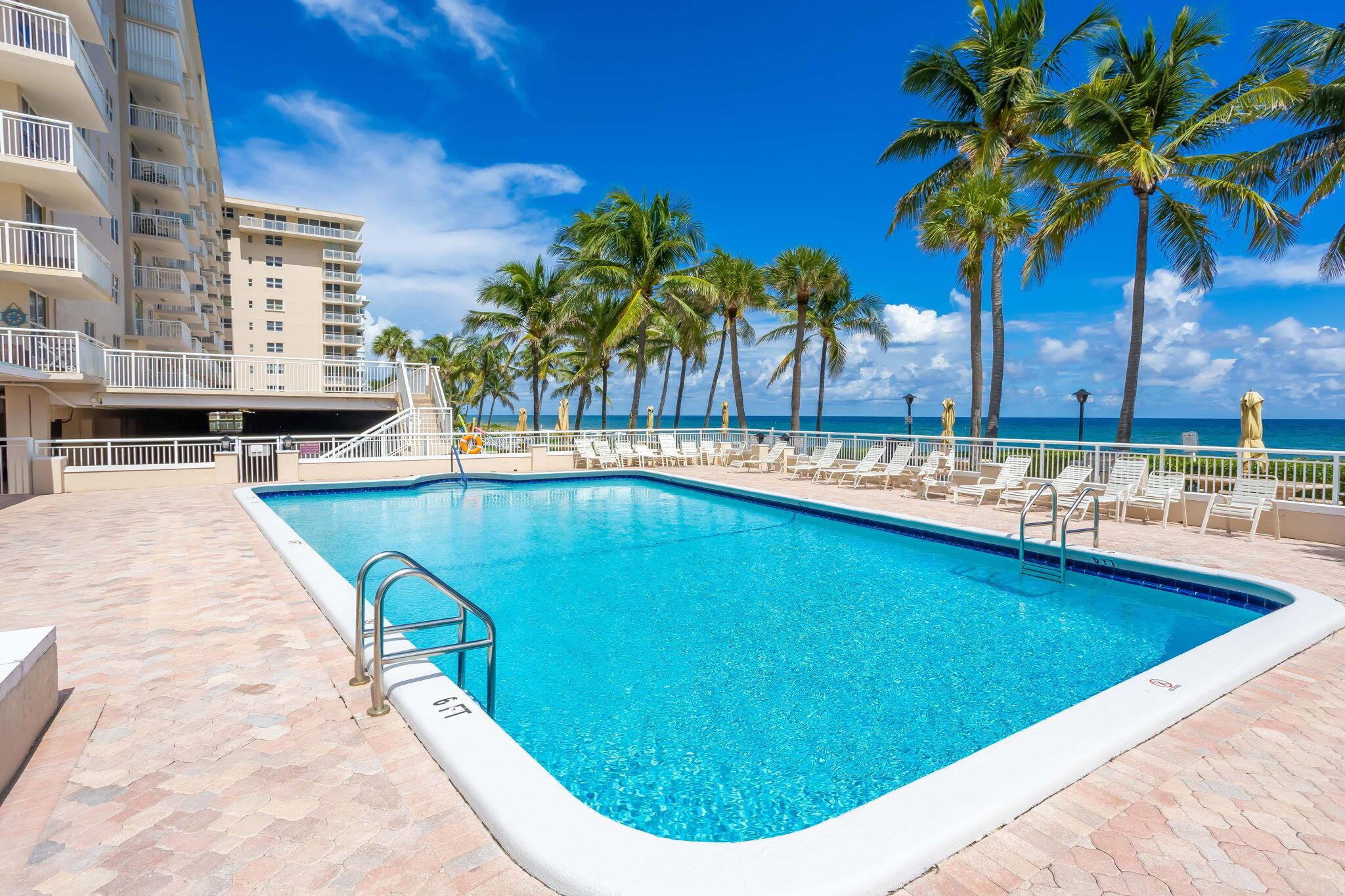 HILLSBORO LE BARON CONDO - Residential