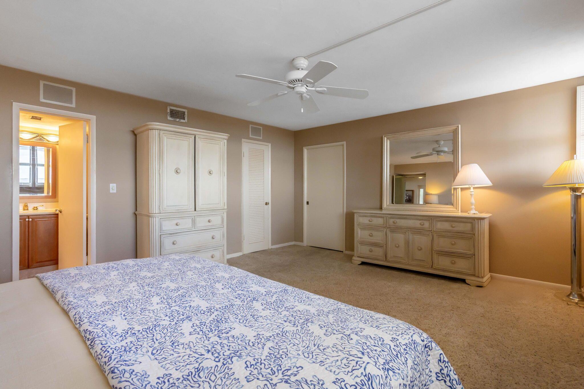 HILLSBORO LE BARON CONDO - Residential