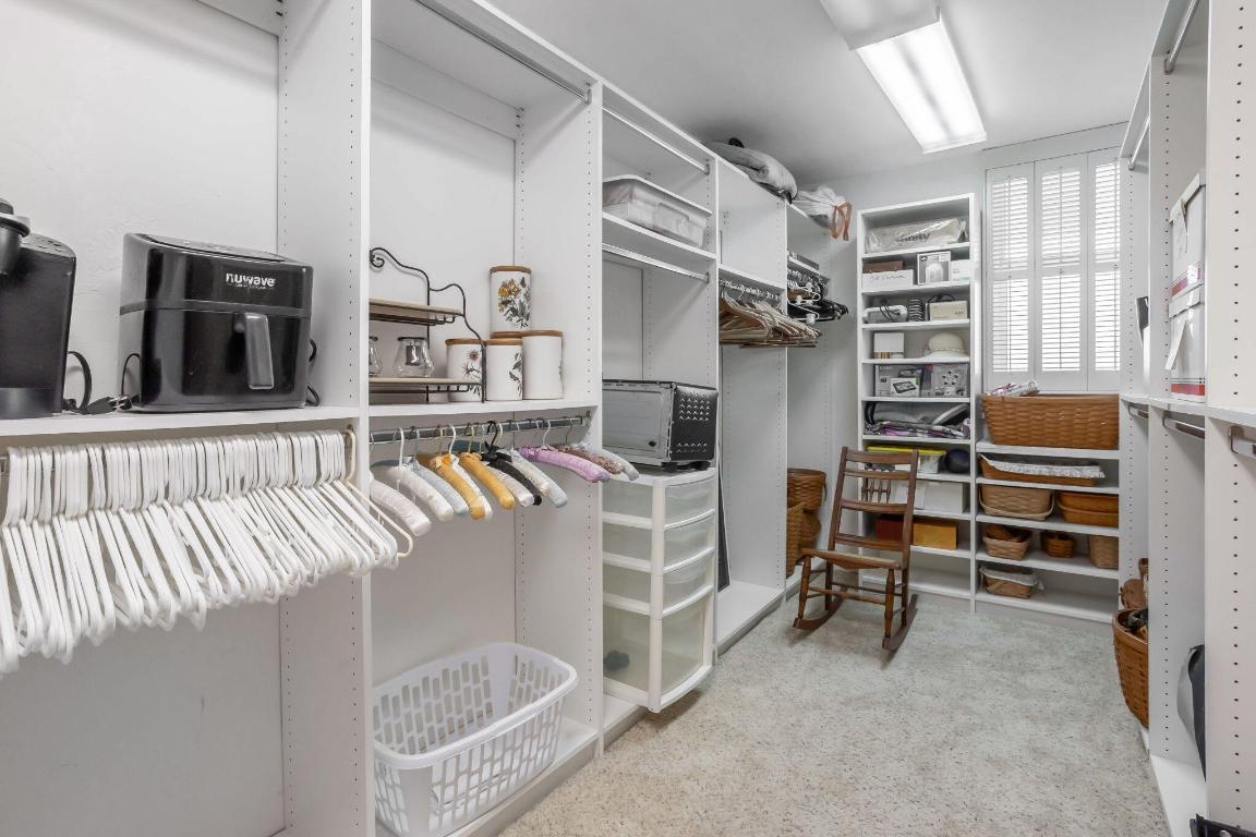 HILLSBORO LE BARON CONDO APTS - Residential