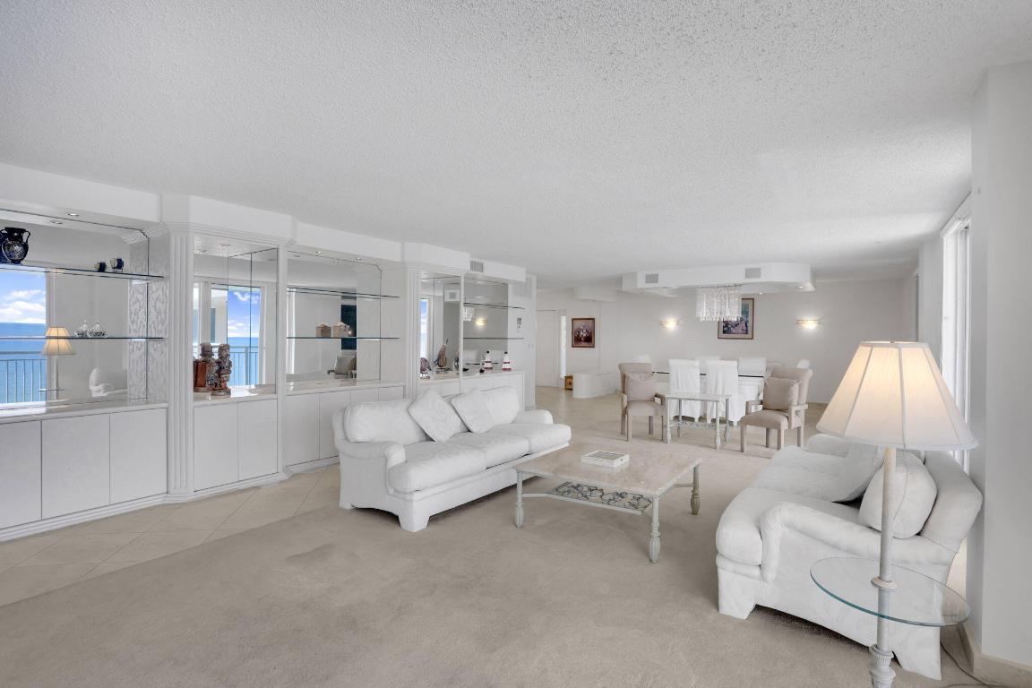 HILLSBORO LE BARON CONDO APTS - Residential