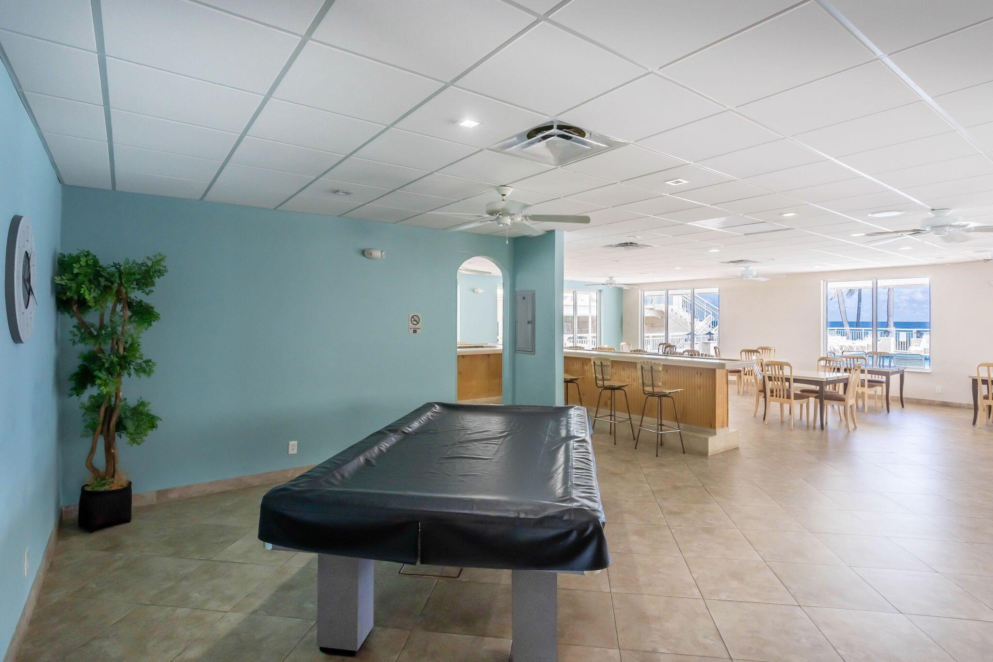 HILLSBORO LE BARON CONDO - Residential