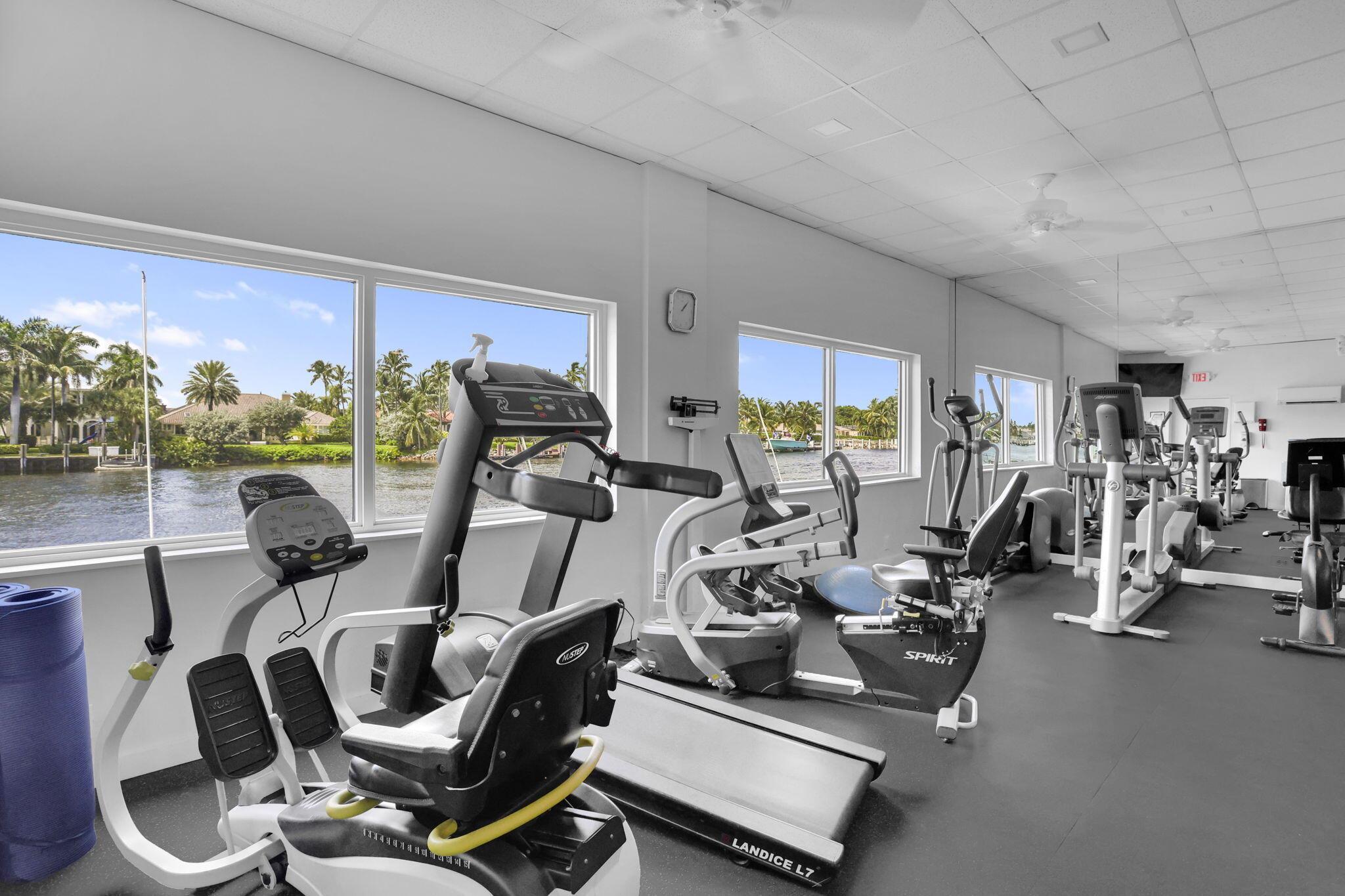 HILLSBORO LE BARON CONDO - Residential