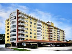 Country Club Towers - Residential
