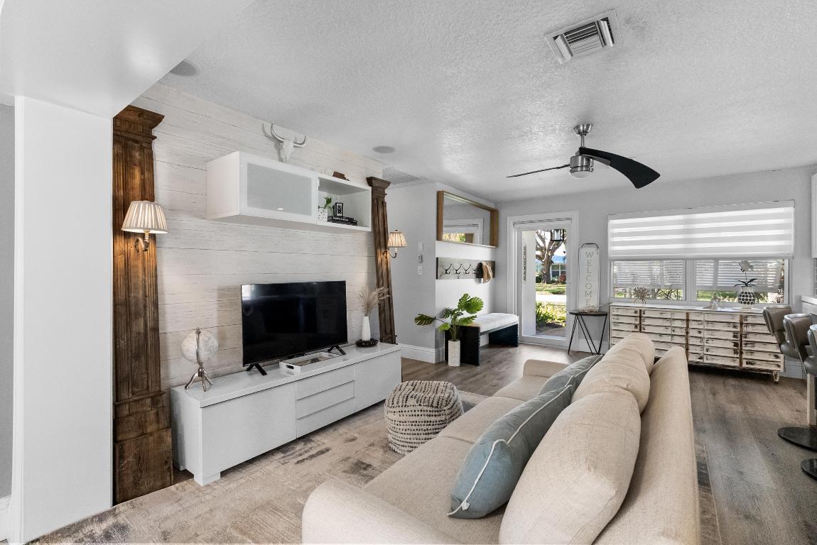 Jupiter in the Pines / Riverside Drive Park - Residential Lease