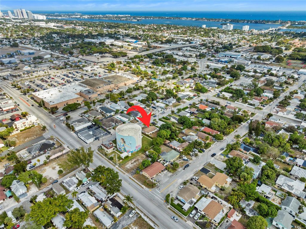 Photo of 842 Kaye Street, West Palm Beach, FL 33405 (MLS # F10552558)