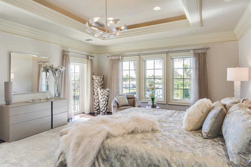 BOCA HARBOUR ISLAND - Residential