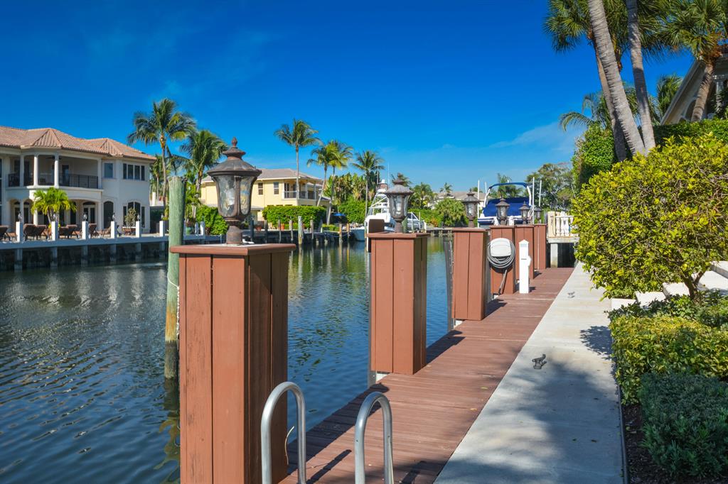BOCA HARBOUR ISLAND - Residential