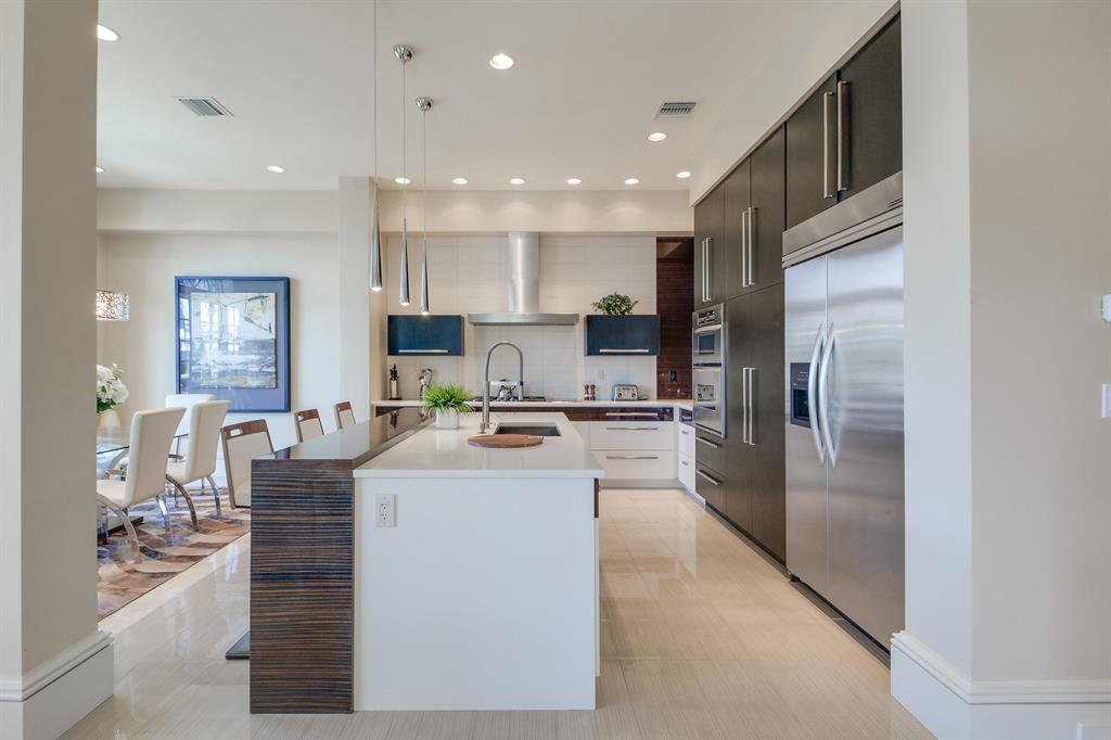 BOCA HARBOUR ISLAND - Residential