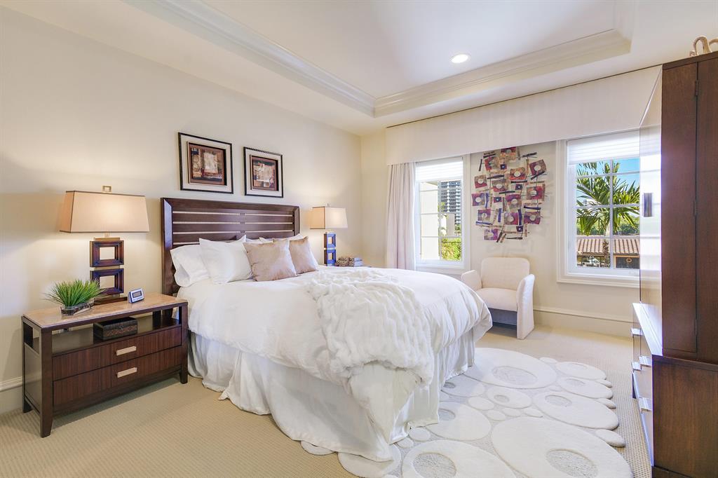 BOCA HARBOUR ISLAND - Residential