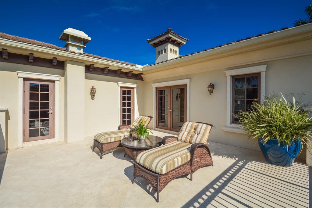 BOCA HARBOUR ISLAND - Residential