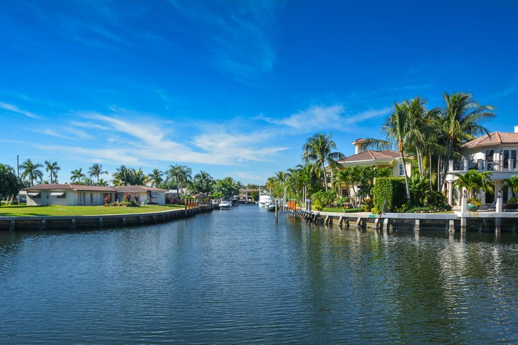 BOCA HARBOUR ISLAND - Residential