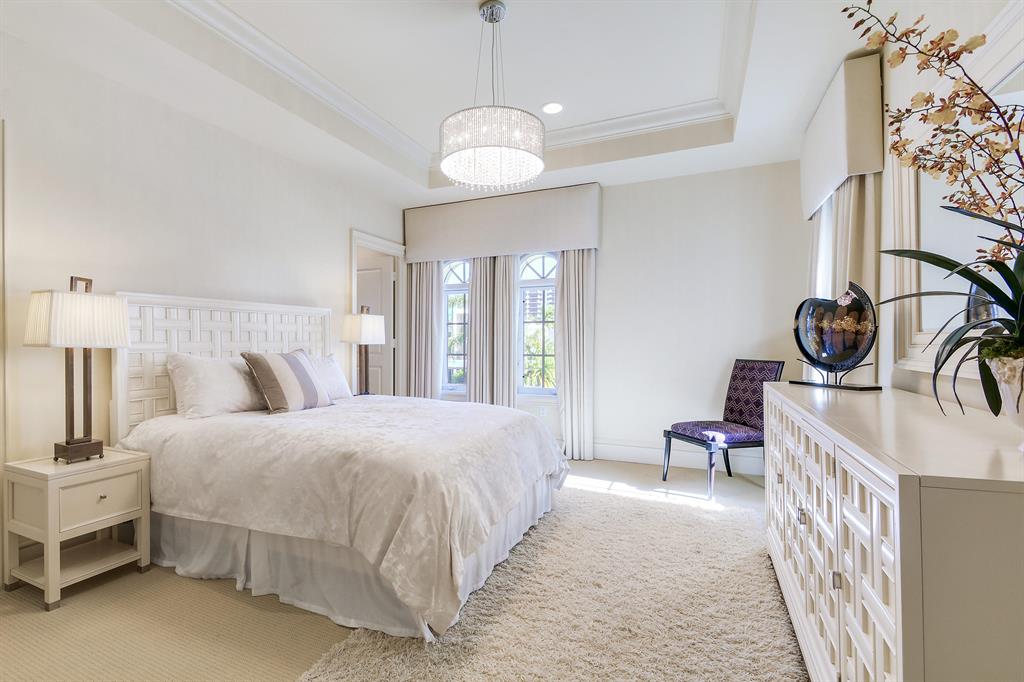 BOCA HARBOUR ISLAND - Residential