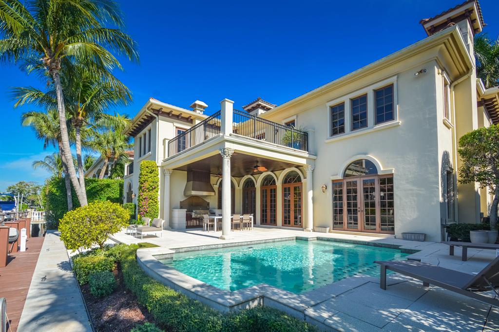 BOCA HARBOUR ISLAND - Residential