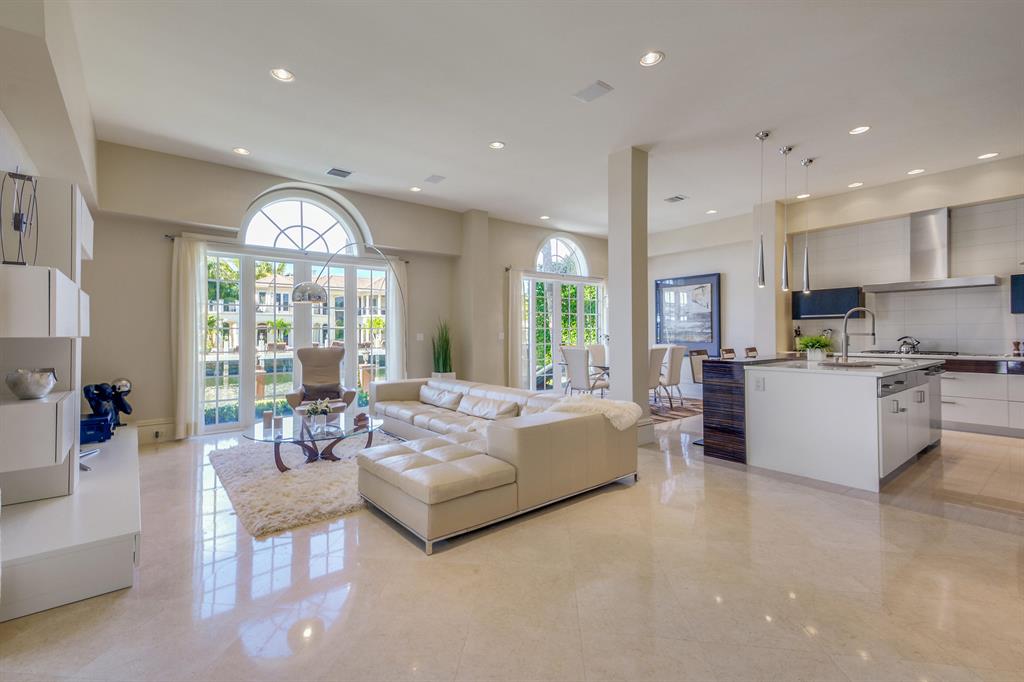 BOCA HARBOUR ISLAND - Residential