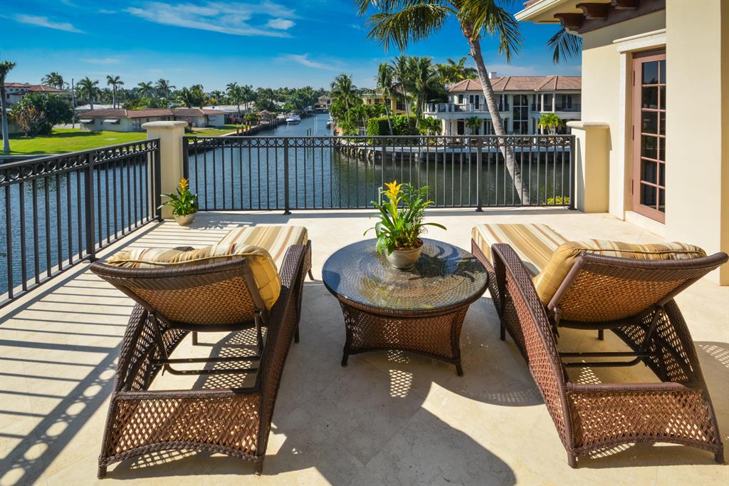 BOCA HARBOUR ISLAND - Residential