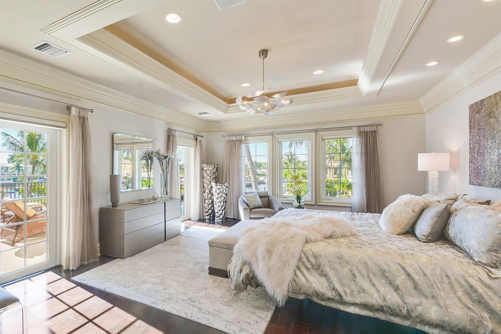 BOCA HARBOUR ISLAND - Residential