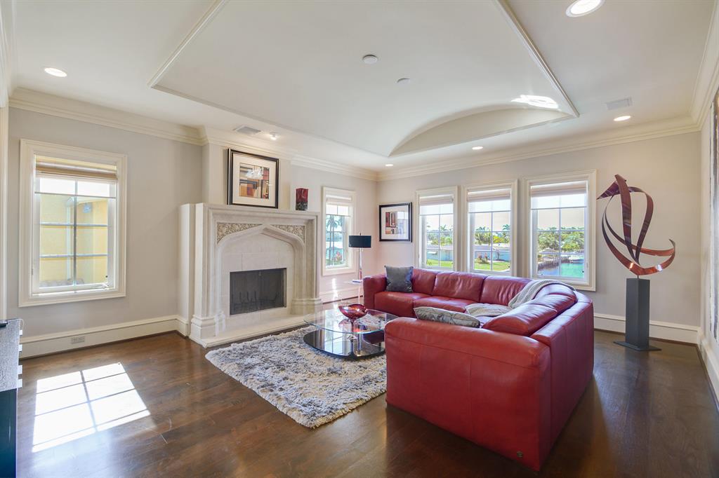 BOCA HARBOUR ISLAND - Residential