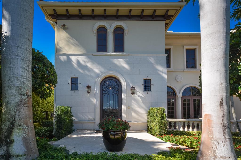 BOCA HARBOUR ISLAND - Residential