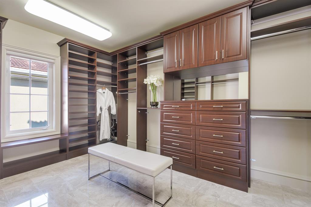 BOCA HARBOUR ISLAND - Residential