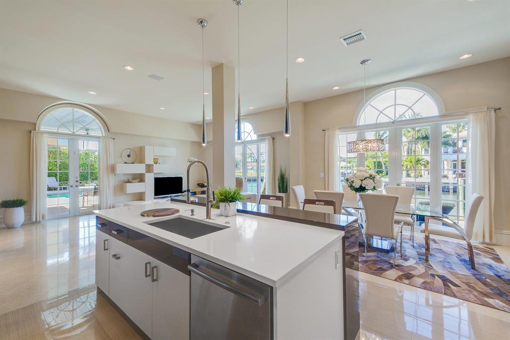 BOCA HARBOUR ISLAND - Residential