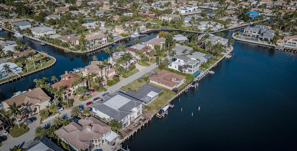 BOCA HARBOUR ISLAND - Residential