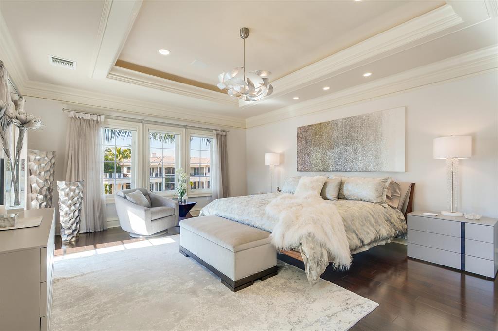 BOCA HARBOUR ISLAND - Residential