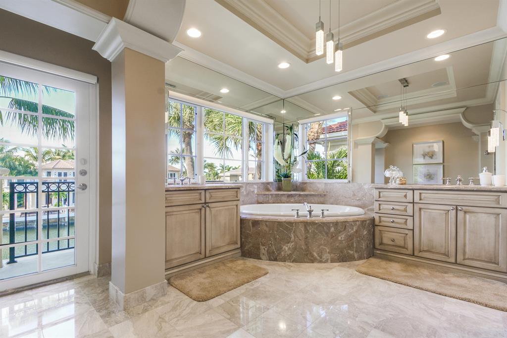 BOCA HARBOUR ISLAND - Residential