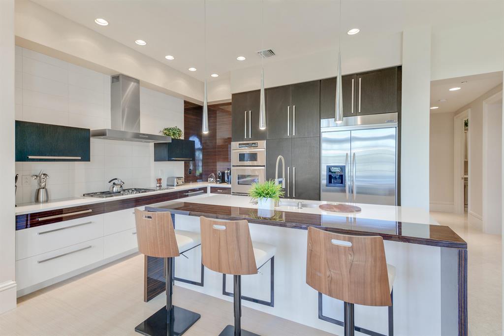 BOCA HARBOUR ISLAND - Residential