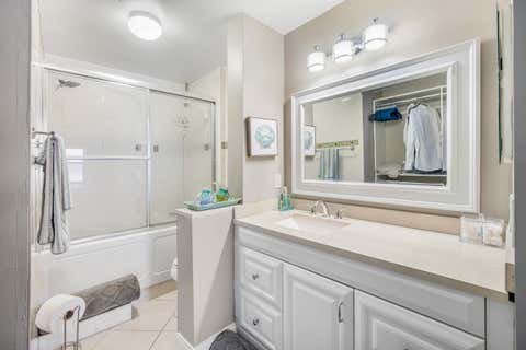 Tiny photo for 312 Liberty Court, Deerfield Beach, FL 33442 (MLS # B26009647)