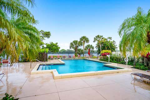 Tiny photo for 312 Liberty Court, Deerfield Beach, FL 33442 (MLS # B26009647)