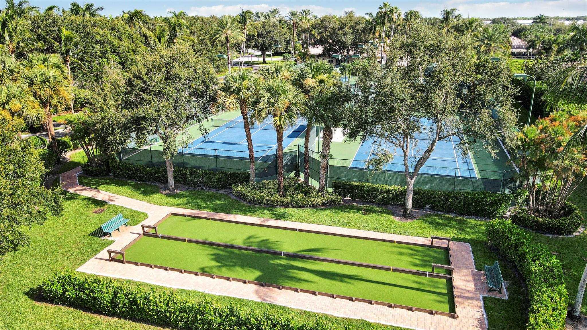 ISLES AT PALM BEACH GARDE - Residential